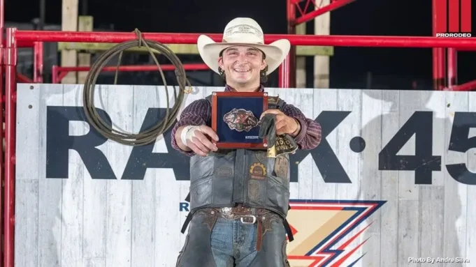 colten-fritzlan-cowtown-rodeo-xtreme-bulls-sampiyonu Colten Fritzlan Cowtown Rodeo Xtreme Bulls’ta Şampiyon Oldu