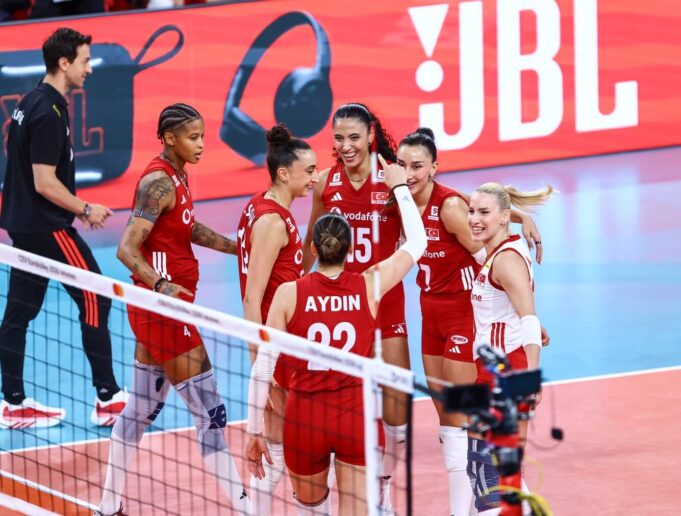 eurovolley-2026-turkiye-almanya-1 EuroVolley 2026: Türkiye Almanya'yı 3-1 Yendi, 4'te 4 Yaptı